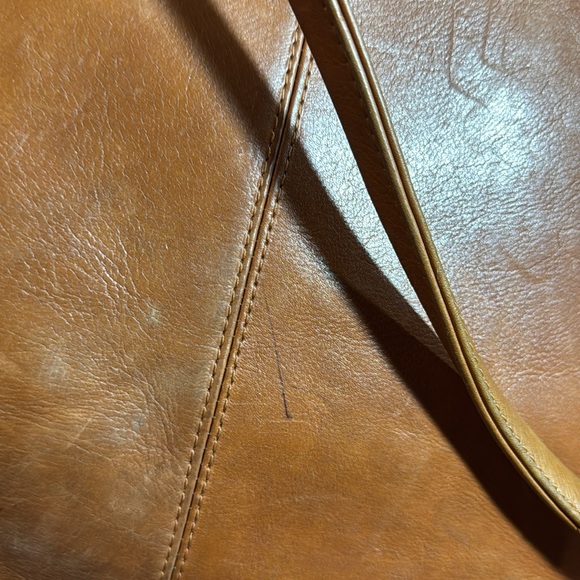 Piel Tan Leather Business Crossbody Messenger Bag - Picture 13 of 13